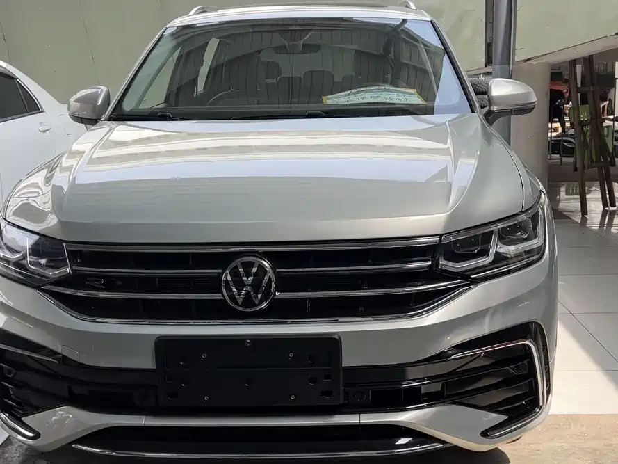 Volkswagen Tiguan L 2023 Facelift 380TSI Automatic 4WD R-Line Flagship Edition 7-Seater