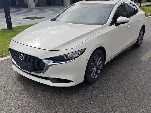 Mazda 3 Axela 2021
