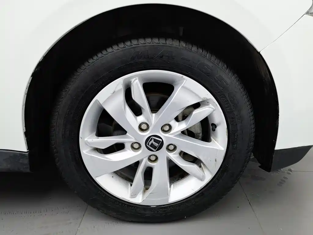 Luxgen Rui 3 2018 2016 1.6L CVT Smart Enjoyment Model