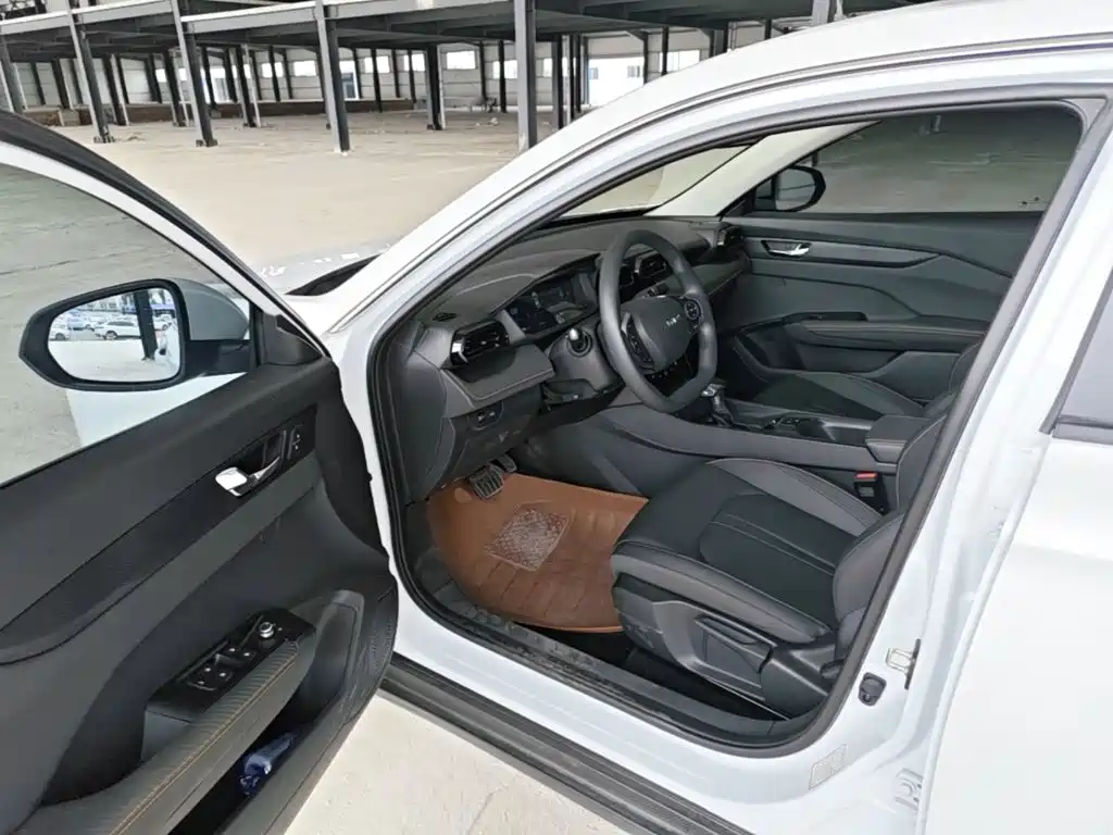 Dongfeng Aeolus Yixuan 2025 2025 1.5L Auto Luxury