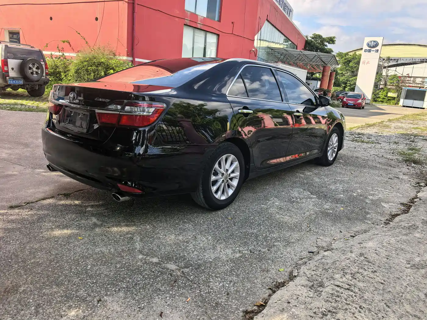 Toyota Camry 2015 2.0G Leading Edition фото 7