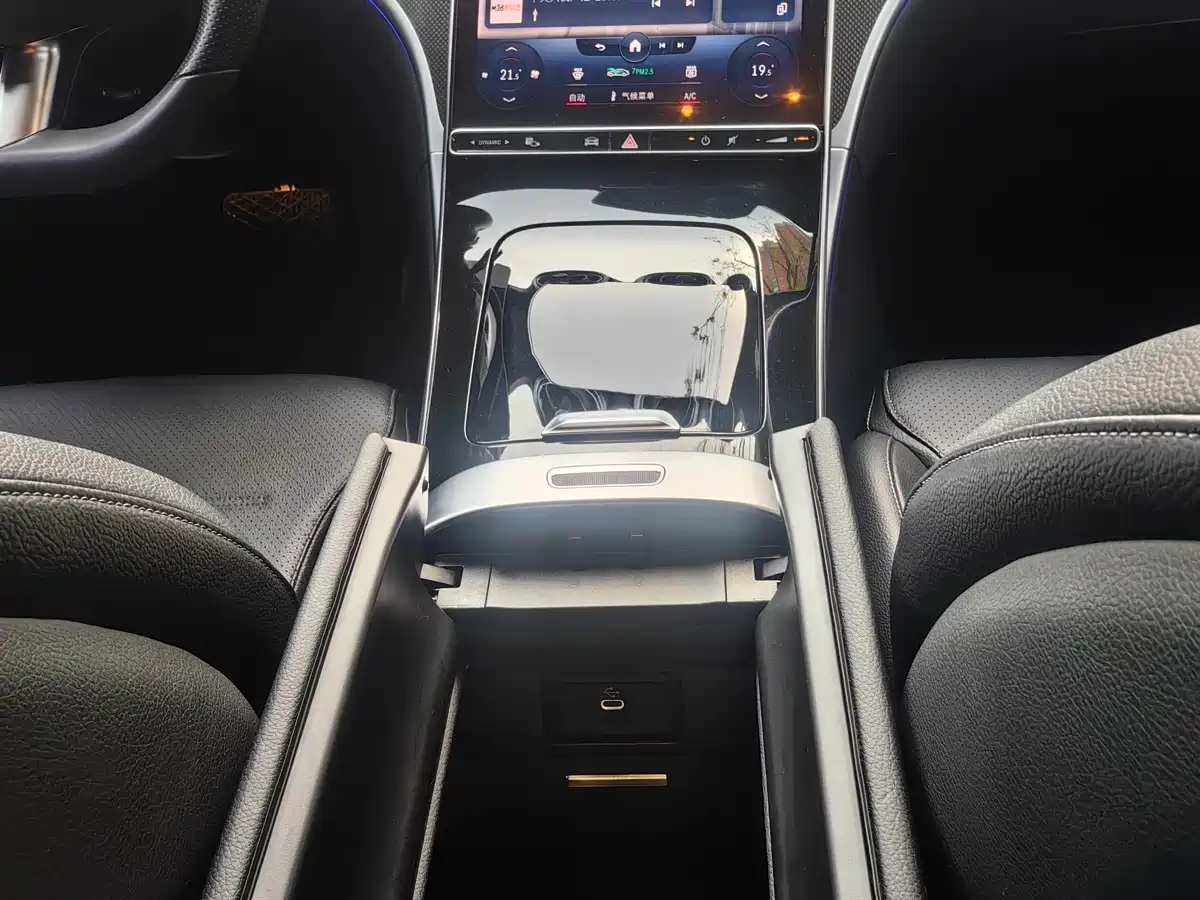 Mercedes-Benz C-Class 2022 Facelift C 260 L Sport фото 13