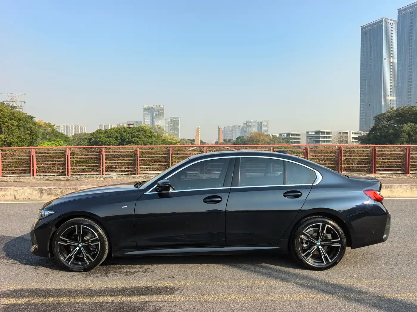 BMW 3 Series 2024 325i M Sport Package фото 23