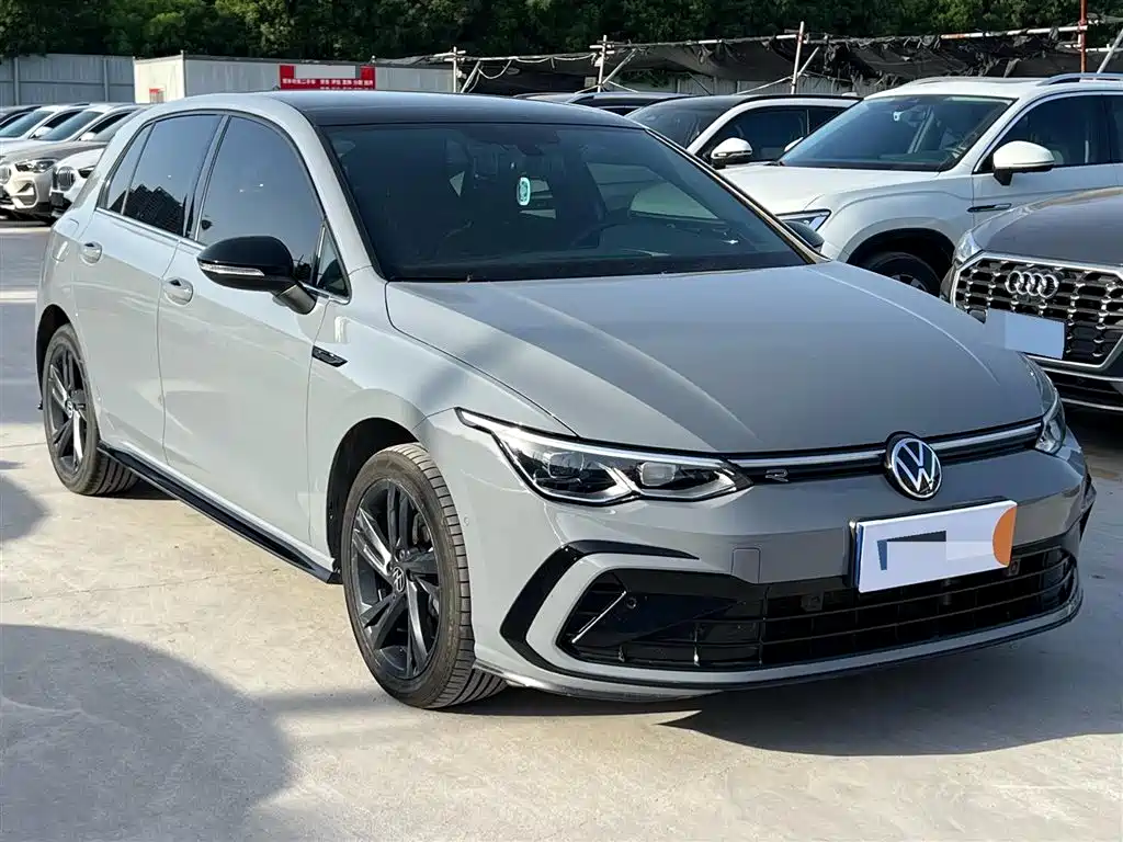 Volkswagen Golf 2023 280TSI DSG R-Line Lite фото 3