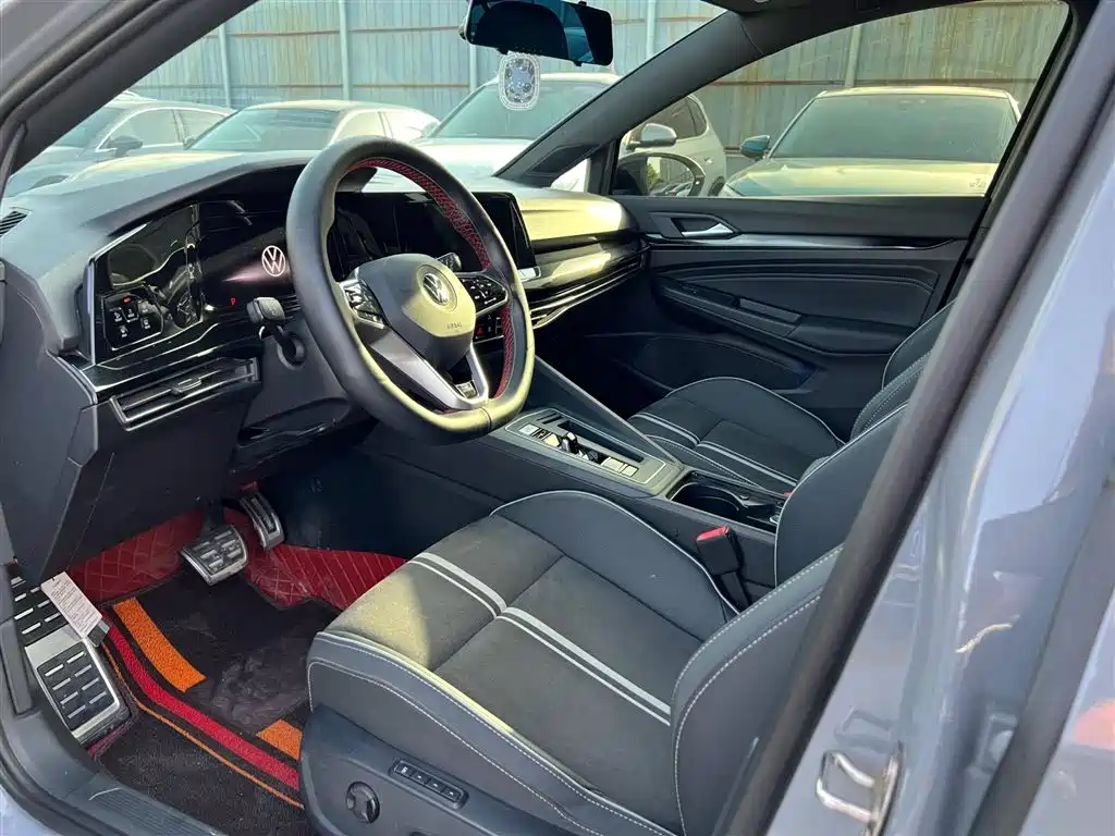 Volkswagen Golf 2023 280TSI DSG R-Line Lite фото 15