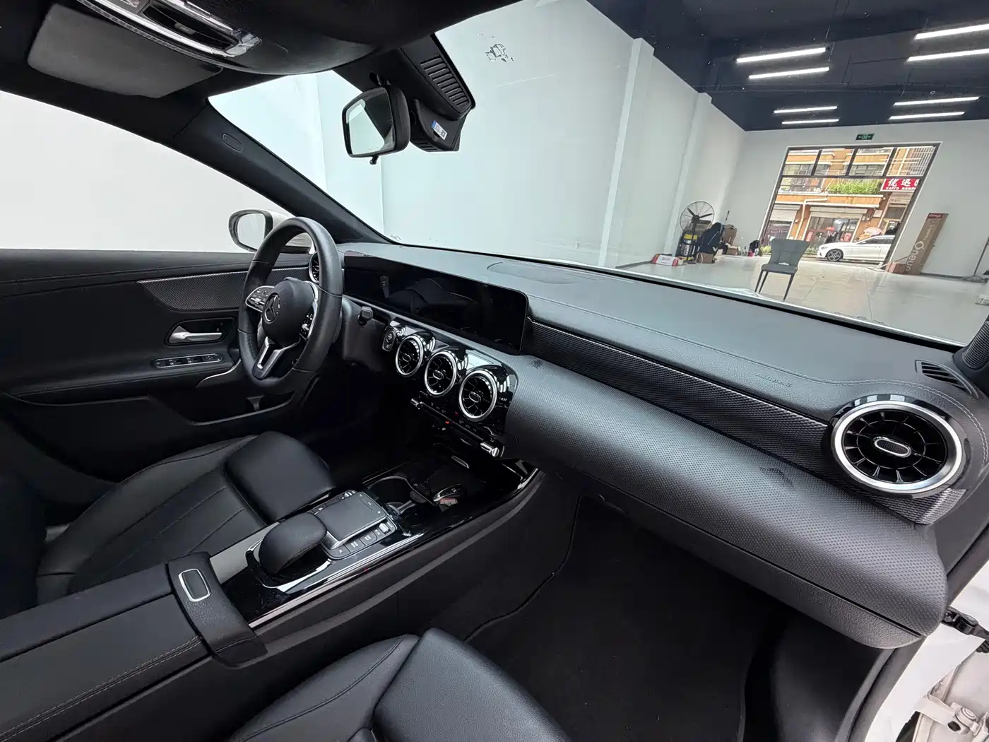 Фото 17 - Mercedes-Benz A-Class
