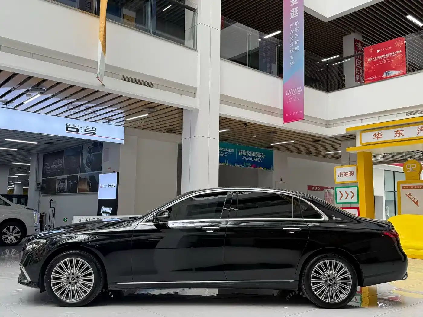 Mercedes-Benz E-Class 2022 Second Facelift E 300 L Luxury фото 5