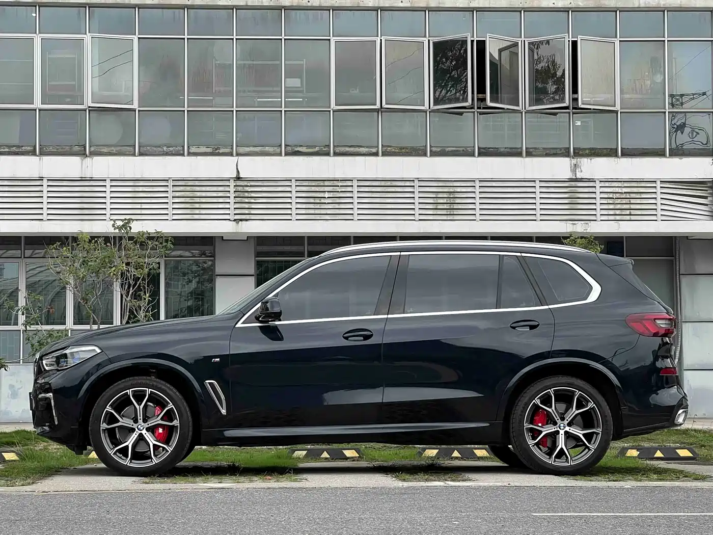 BMW X5 2022 Facelift xDrive 40Li M Sport Package фото 7