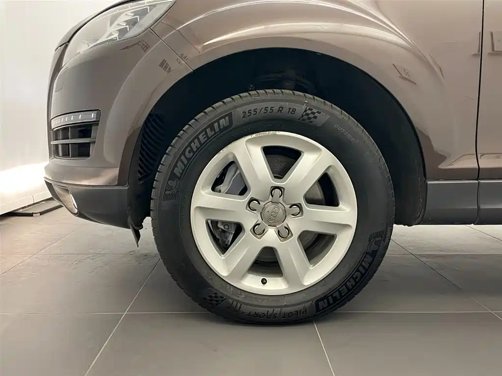 Audi Q7 2014 35 TFSI Progressive фото 14