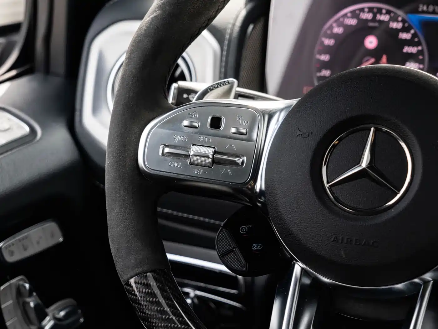 Mercedes-Benz G-Class 2024 G 500 фото 15