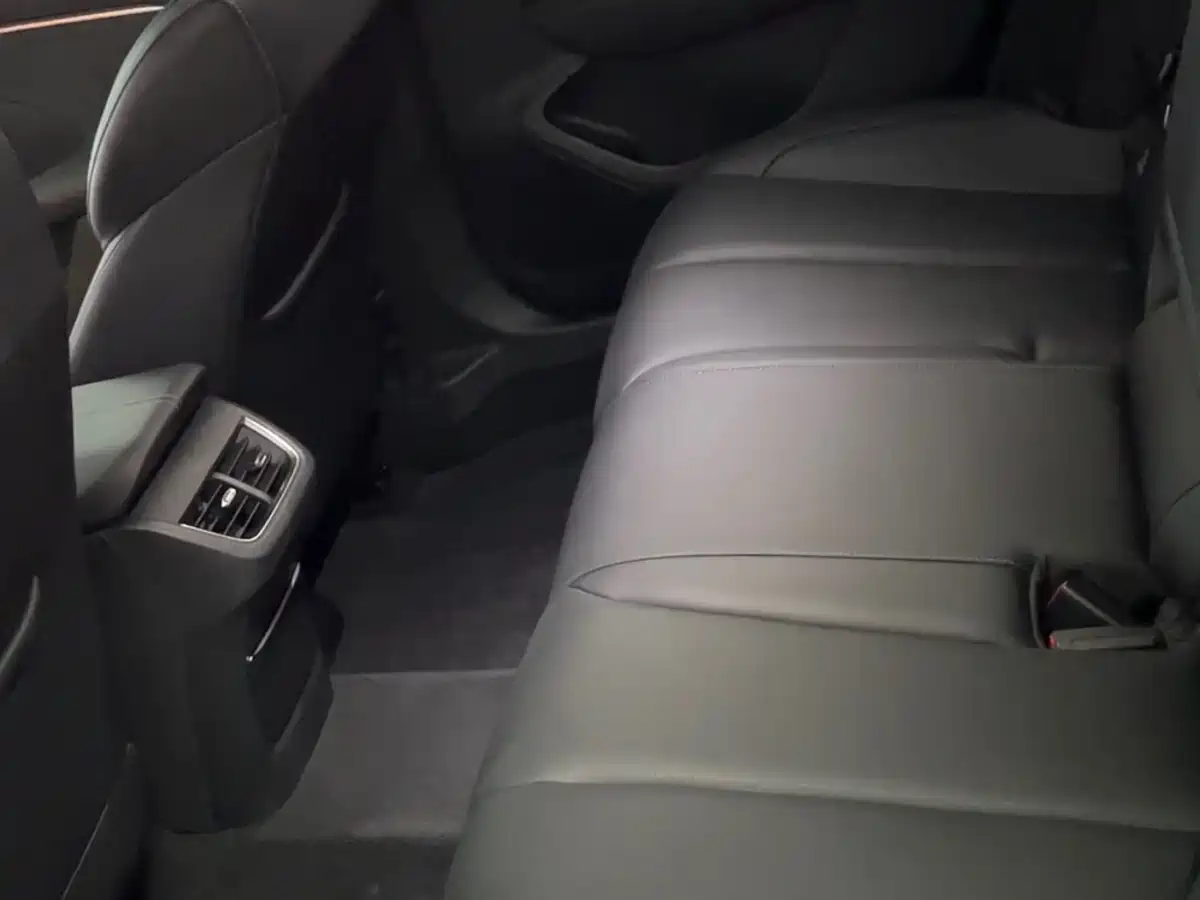 Buick LaCrosse 2025 Model 28T Platinum Edition фото 8