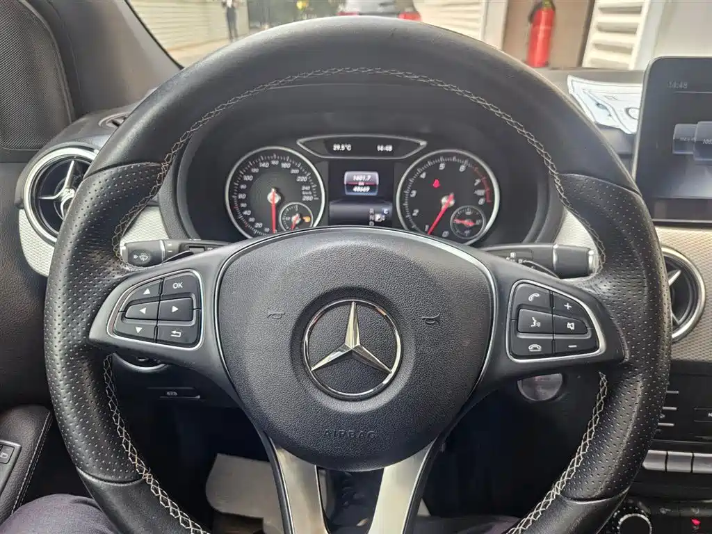 Mercedes-Benz B-Class 2019 B 200 Dynamic фото 7