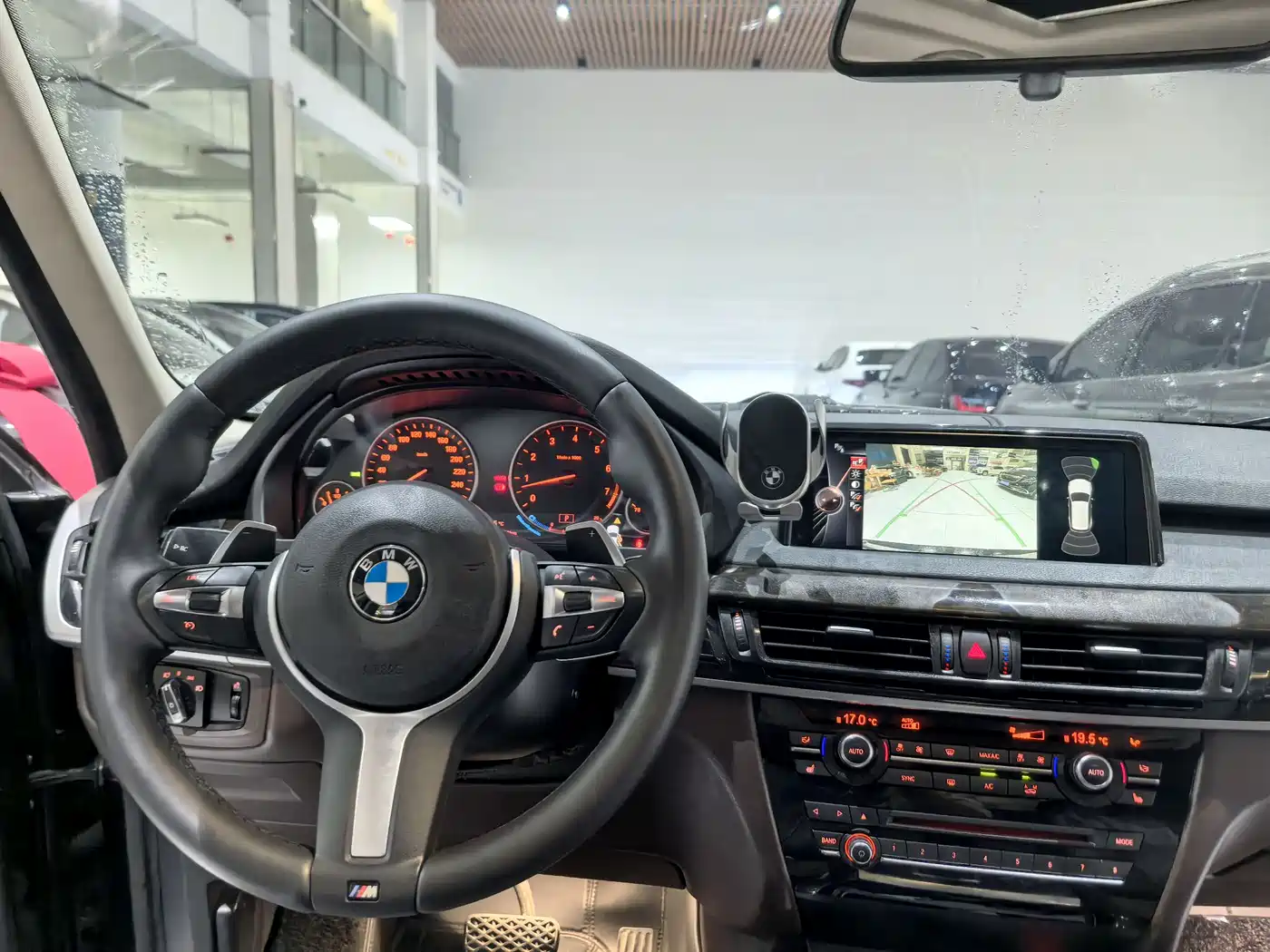 BMW X5 (Import) 2015 Model xDrive35i China Limited Edition фото 9