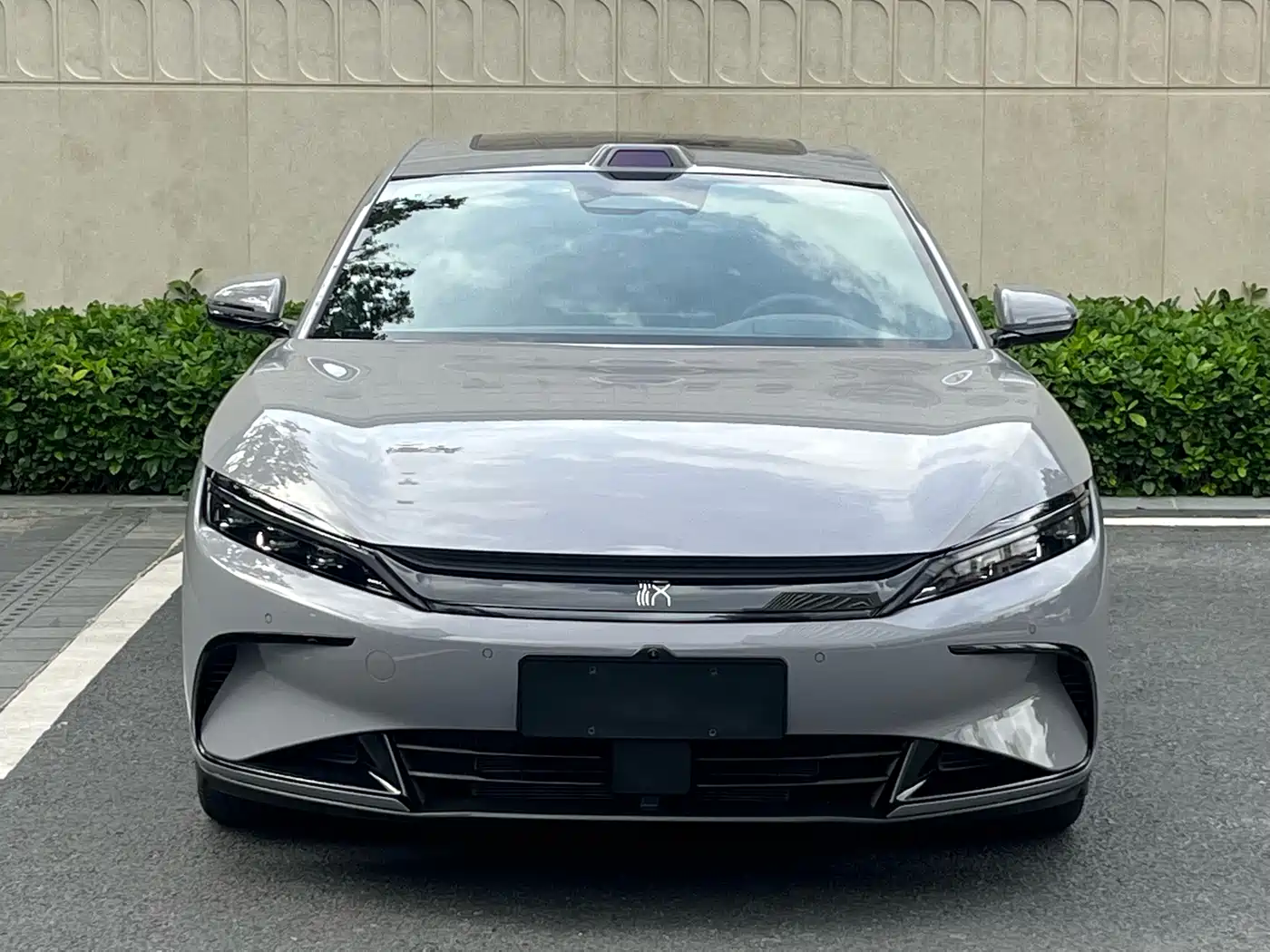 BYD Han 2025 2025 DM-i Smart Driving Edition 125KM Honor