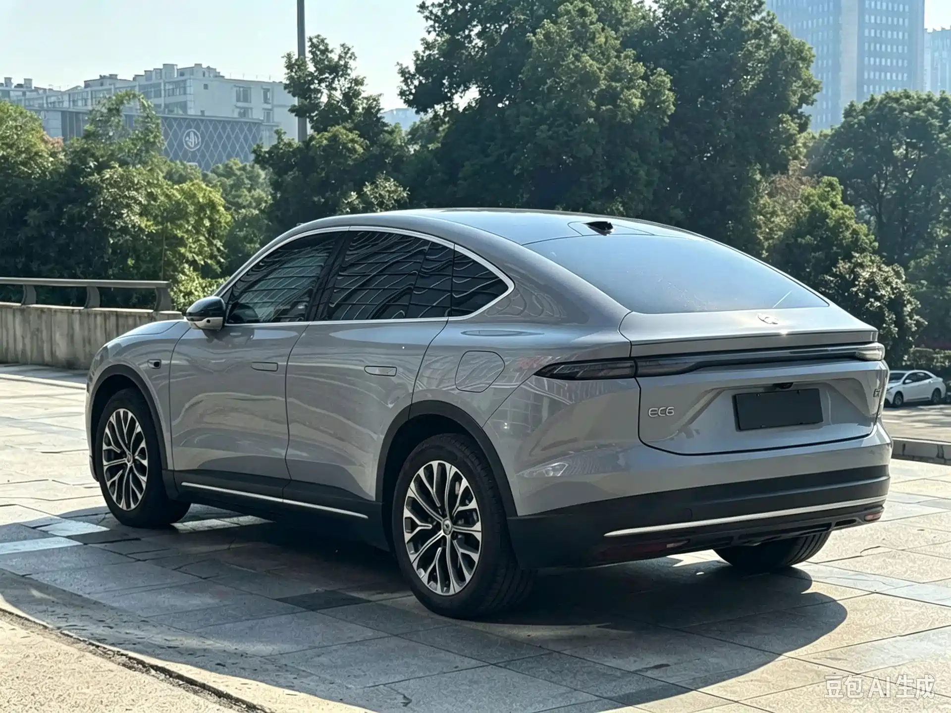 Фото 4 - NIO EC6