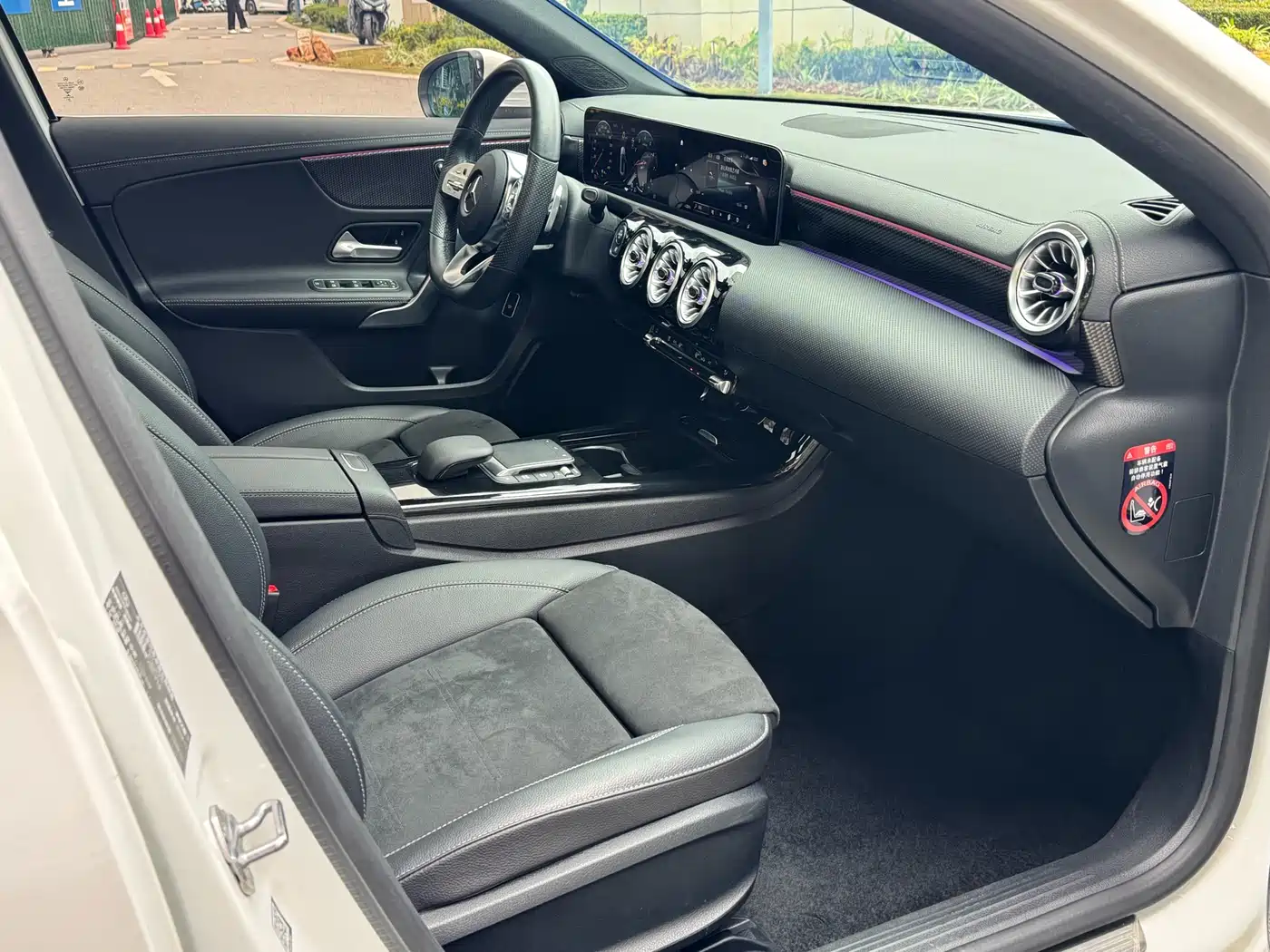 Mercedes-Benz A-Class 2022 Facelift III A 200 L Sport Sedan Fashion фото 25
