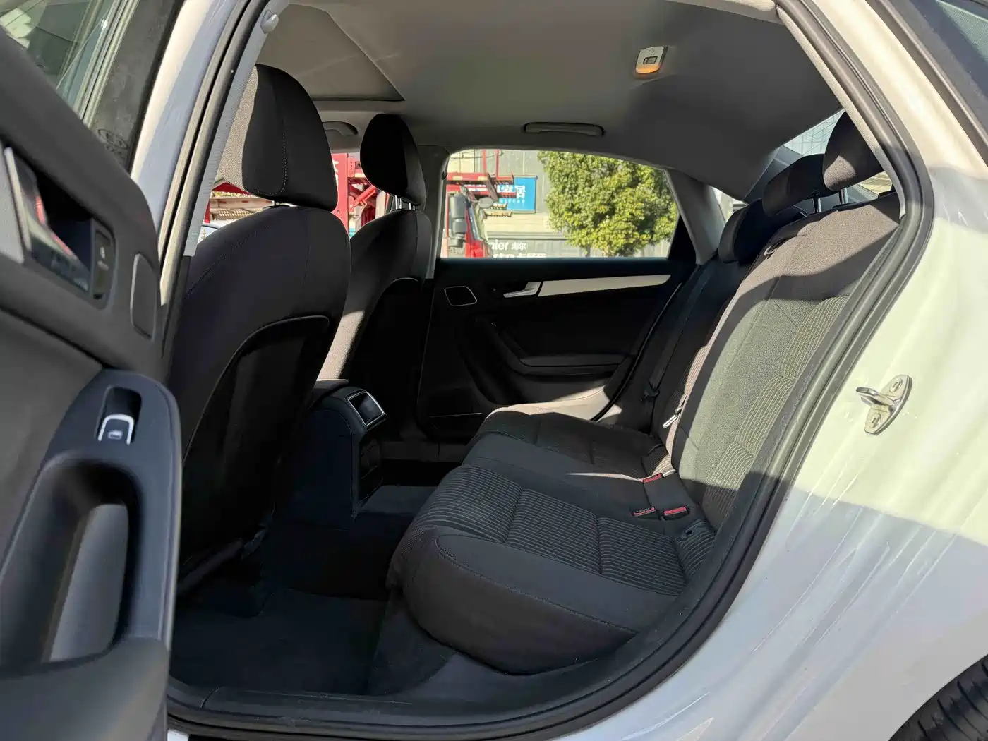 Audi A4L 2013 35 TFSI Automatic Standard фото 16