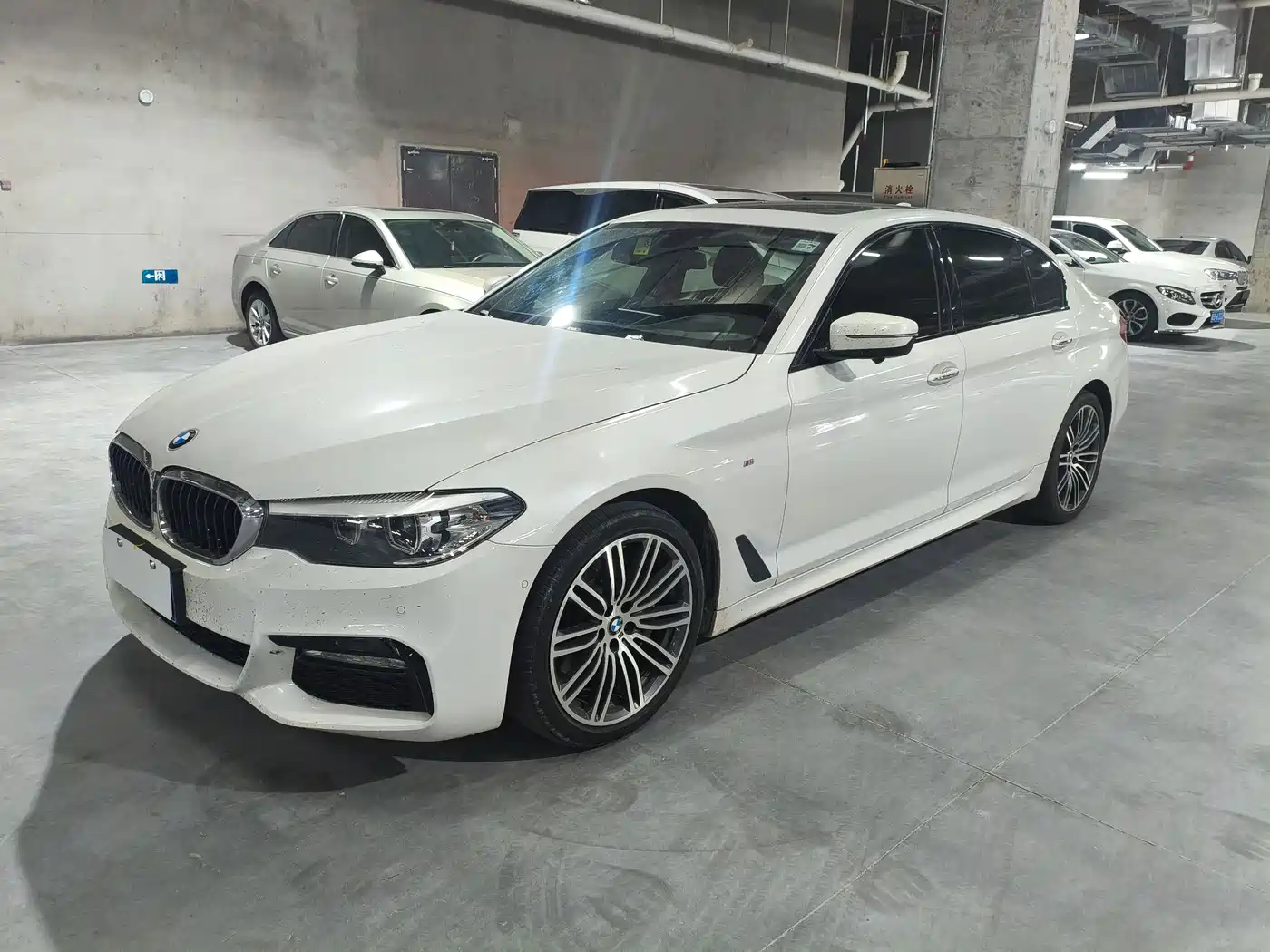 BMW 5 Series 2018 530Li Leading M Sport Package