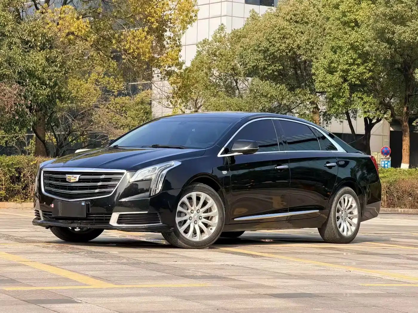 Cadillac XTS 2018 28T Technology