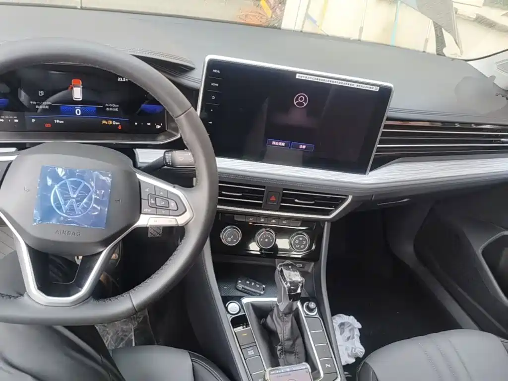 Volkswagen Sagitar 2026 2026 Model 30 Million Special Selection 300TSI DSG Surpass Edition