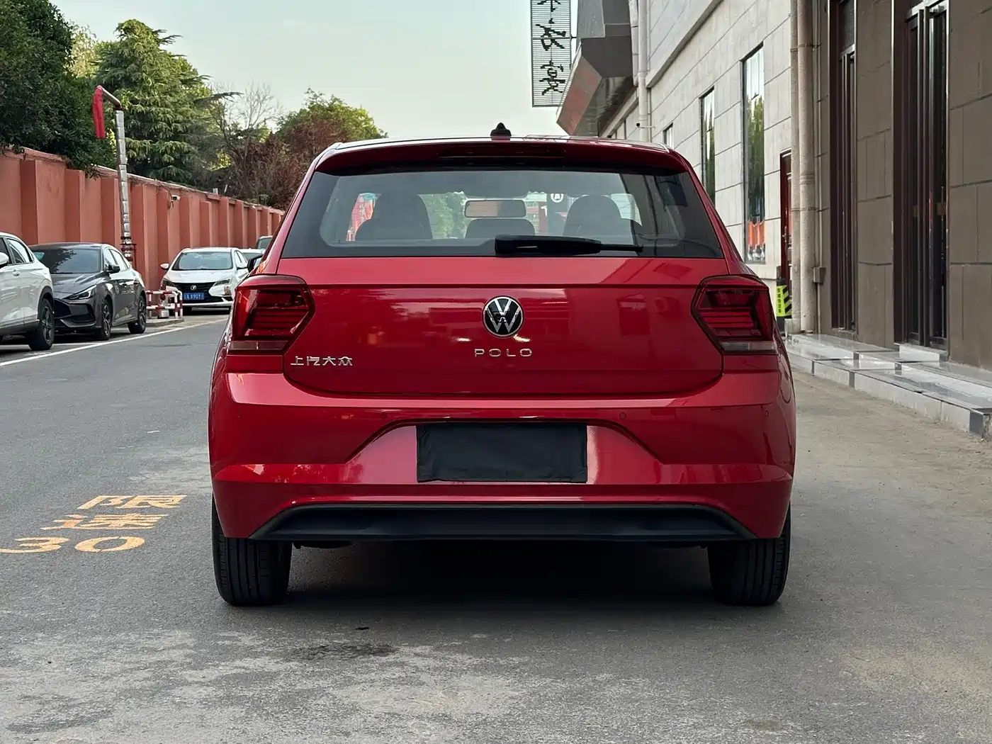 Volkswagen Polo 2023 Facelift Plus 1.5L Auto Chroma Tech Edition фото 5
