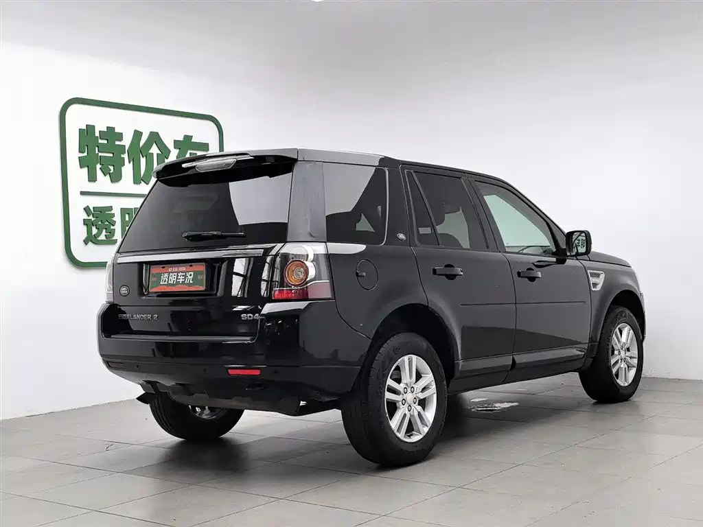 Land Rover Freelander 2 2014 2.2T SD4 SE Diesel Edition фото 2