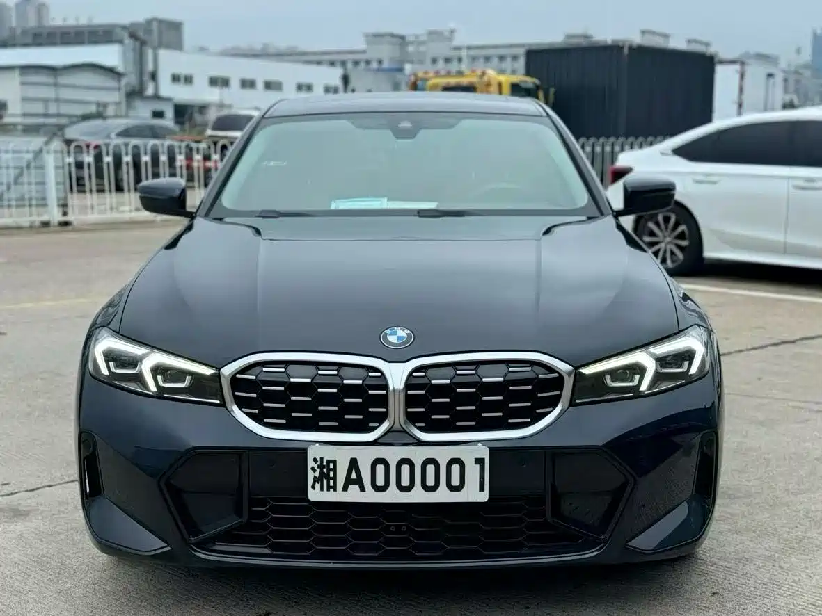 BMW 3 Series 2023 325Li xDrive M Sport Package фото 2