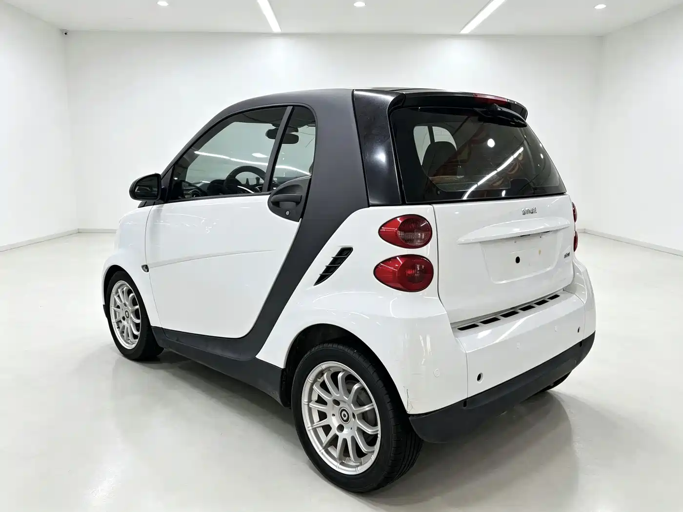 smart fortwo 2011 2011 1.0 MHD Hardtop Standard