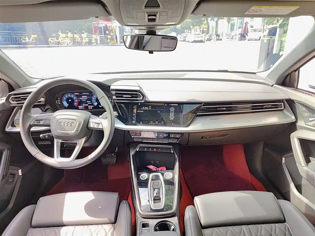 Audi A3 2025 Sportback 35TFSI Flying Premium фото 10