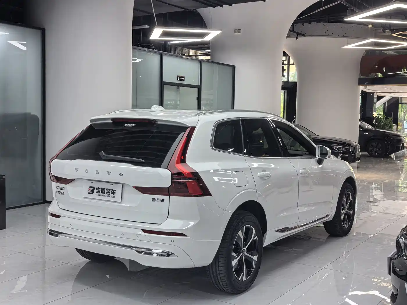 Volvo XC60 2025 2025 B5 AWD Smart Luxury Edition