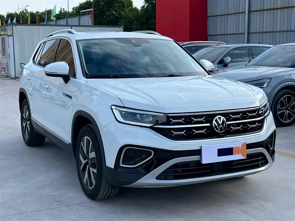 Volkswagen Tayron 2023 280TSI 2WD Luxury Plus Advanced Edition фото 3