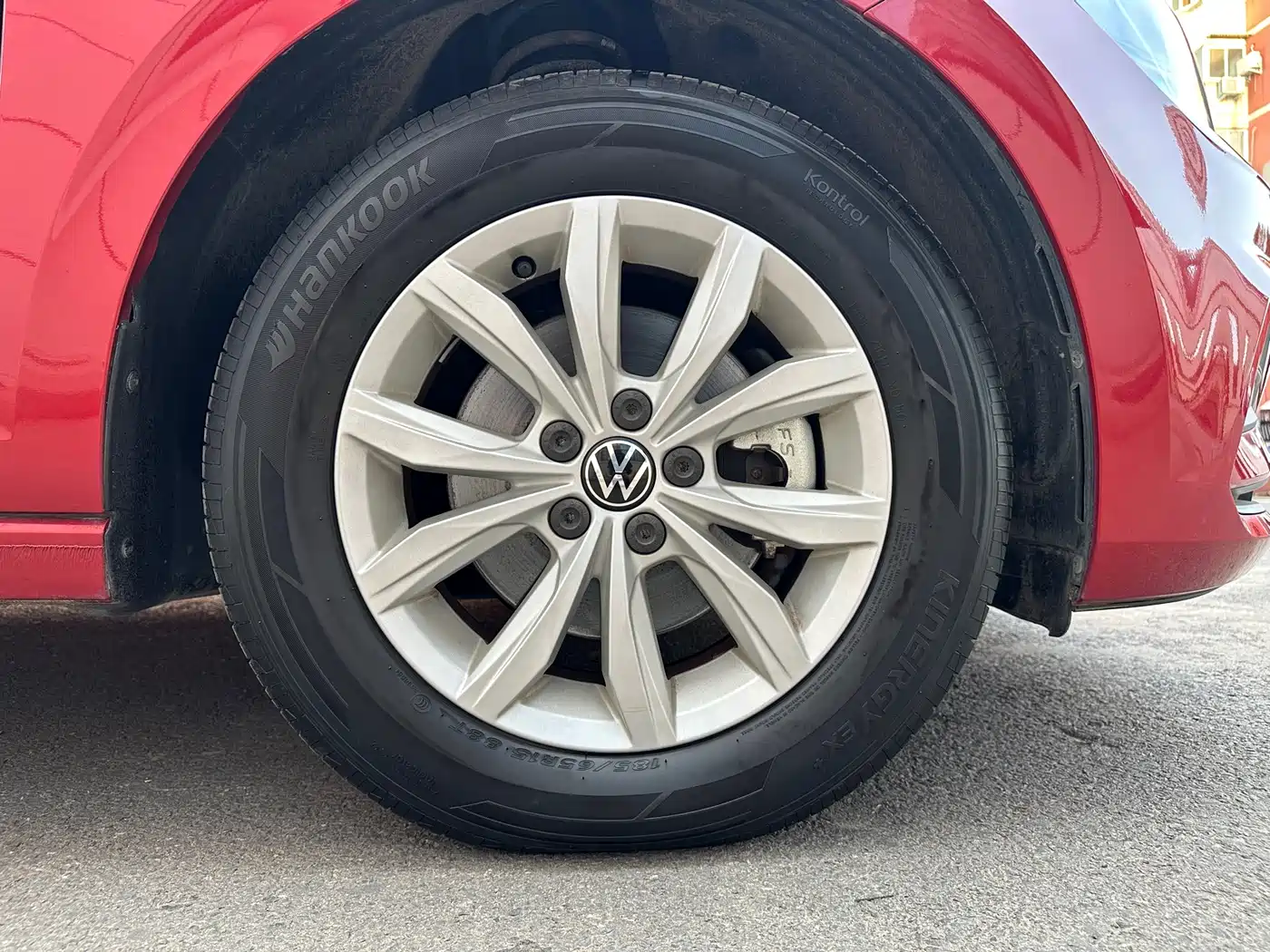 Volkswagen Polo 2023 Facelift Plus 1.5L Auto Chroma Tech Edition фото 20