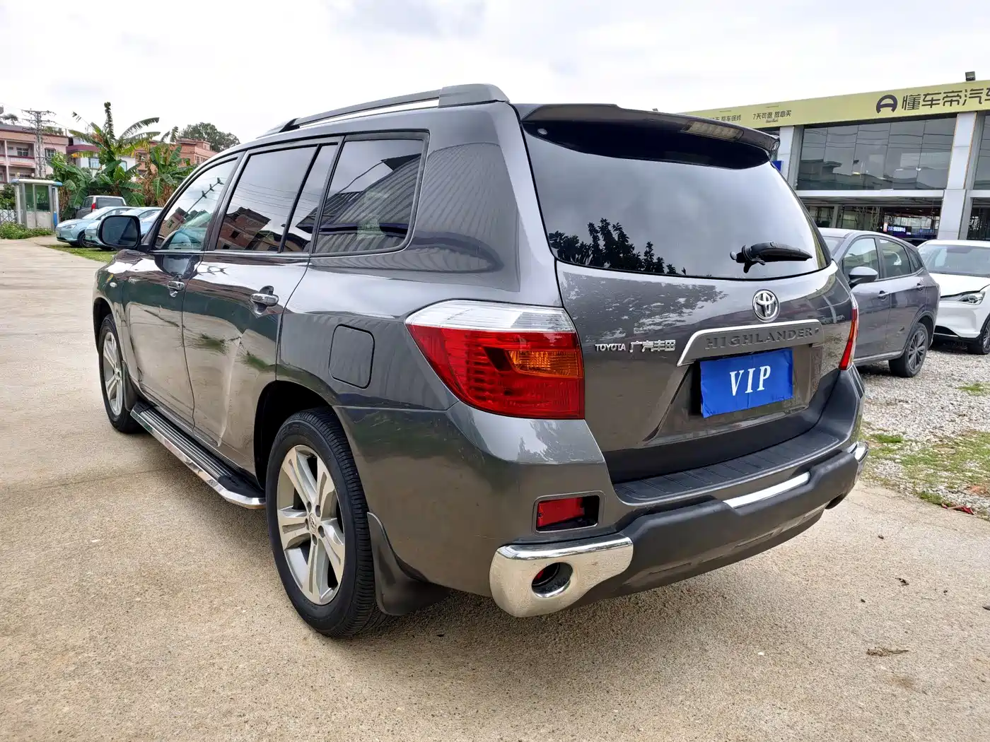 Toyota Highlander 2011 2.7L 2WD 7-seat Luxury фото 6