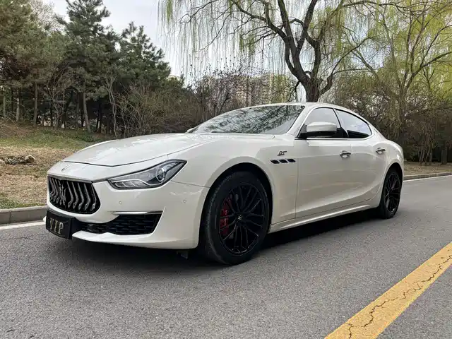 Maserati Ghibli 2022 2.0T GT Edge Edition