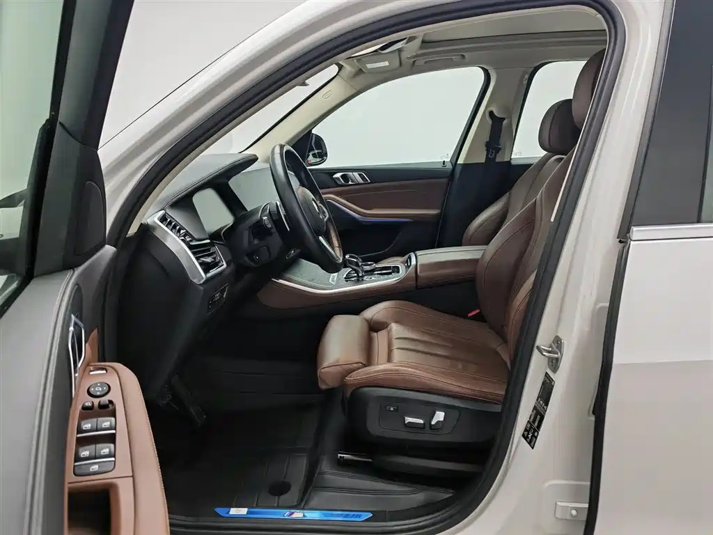BMW X5 (Import) 2020 xDrive30i M Sport Package фото 10
