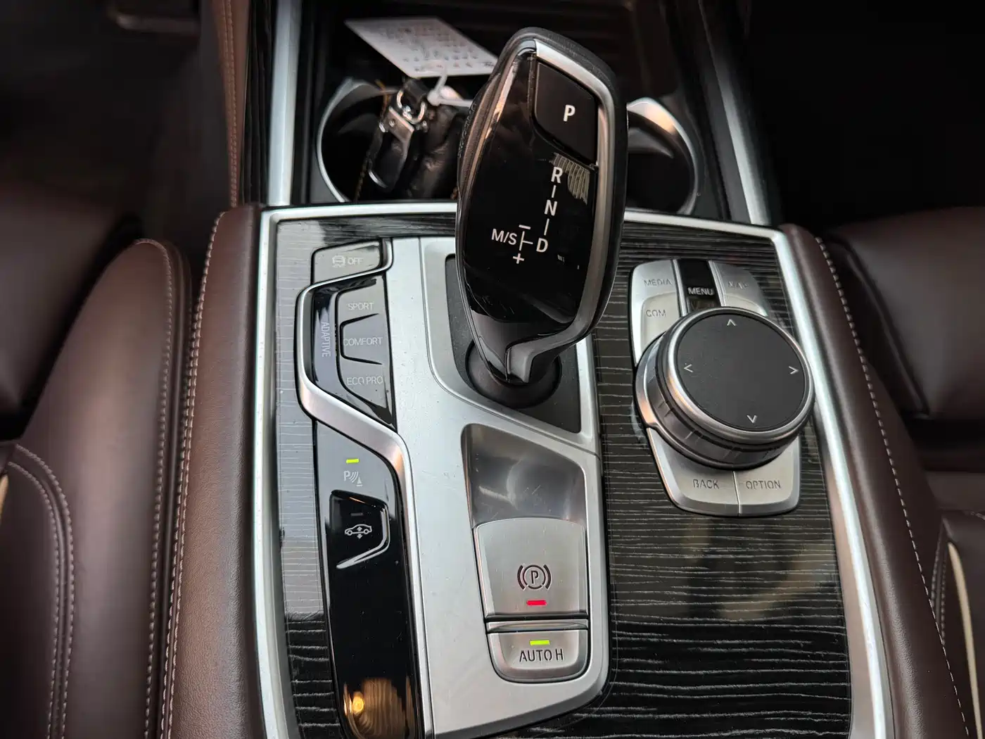 BMW 7 Series 2021 Model 730Li M Sport Package фото 11