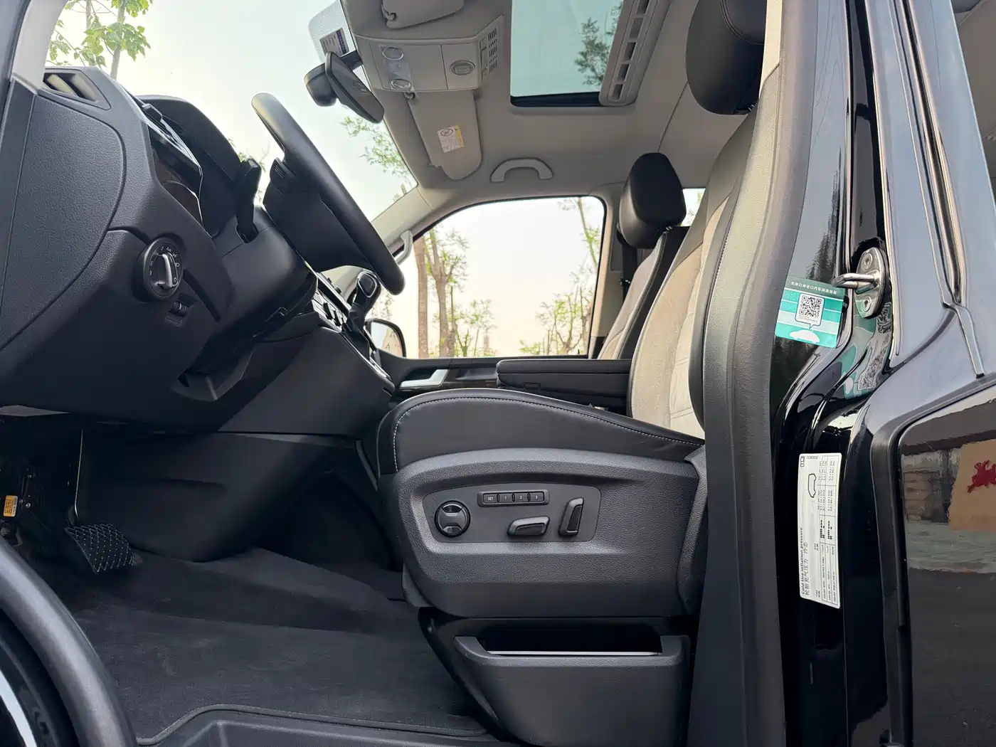 Volkswagen Multivan 2019 2.0TSI 4WD Premium 7-seater фото 9