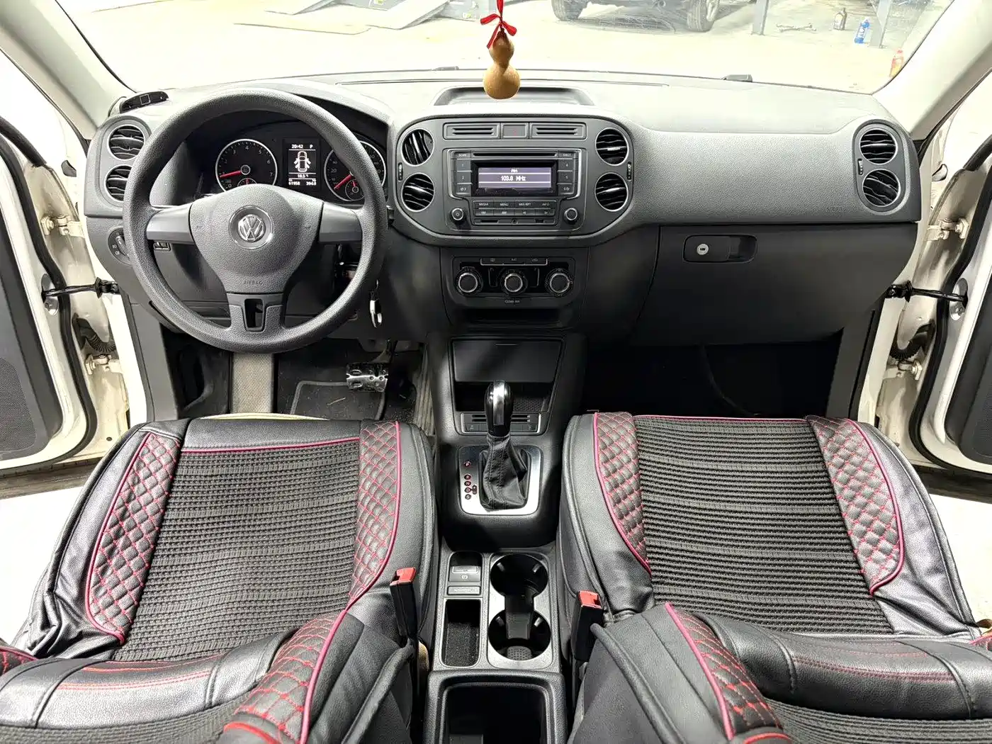 Volkswagen Tiguan 2016 Model 300TSI Automatic 2WD Trend Edition фото 6