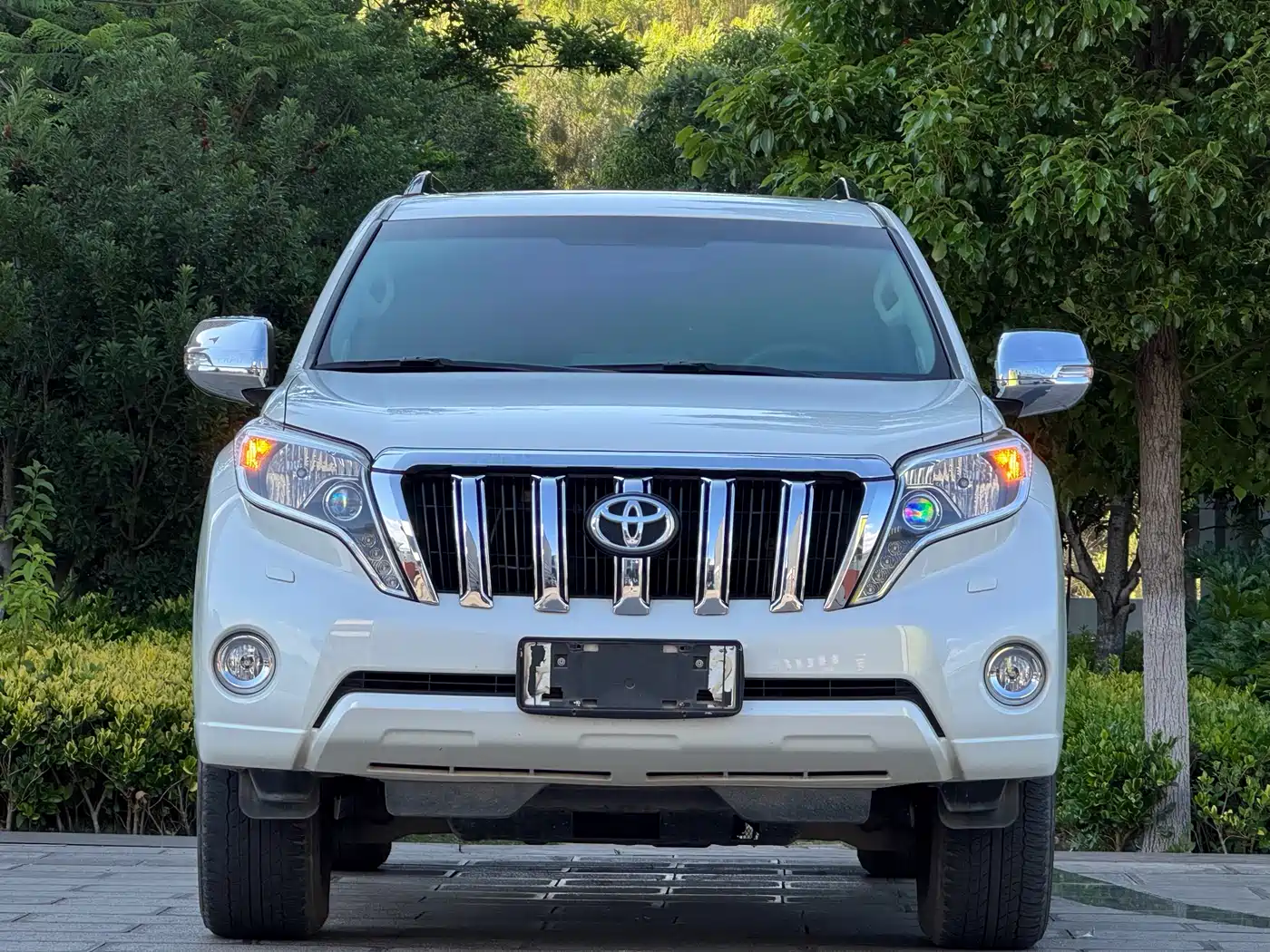 Toyota Prado 2016 2.7L Auto Luxury Edition фото 2