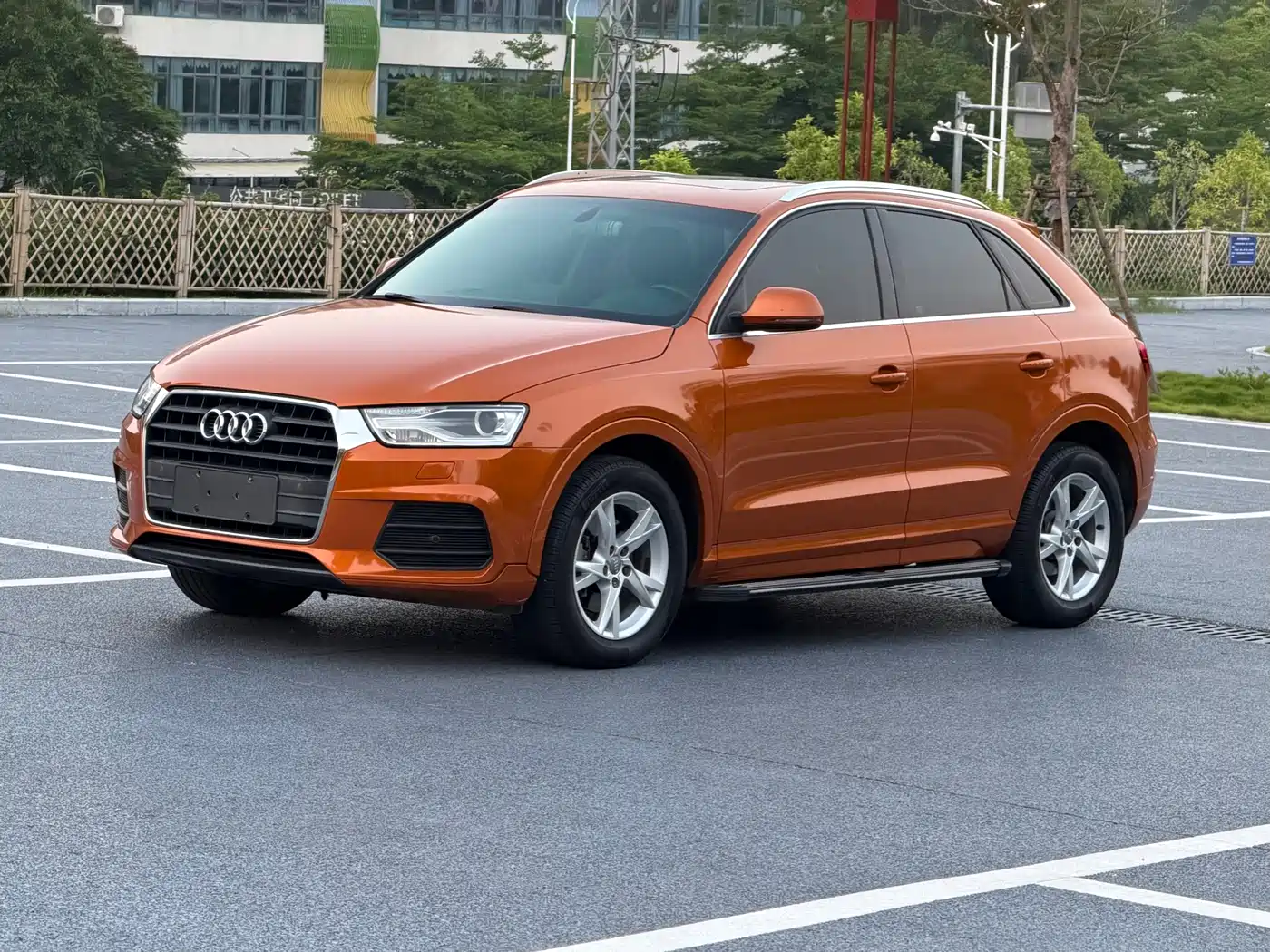 Audi Q3 2016 30 TFSI Fashion