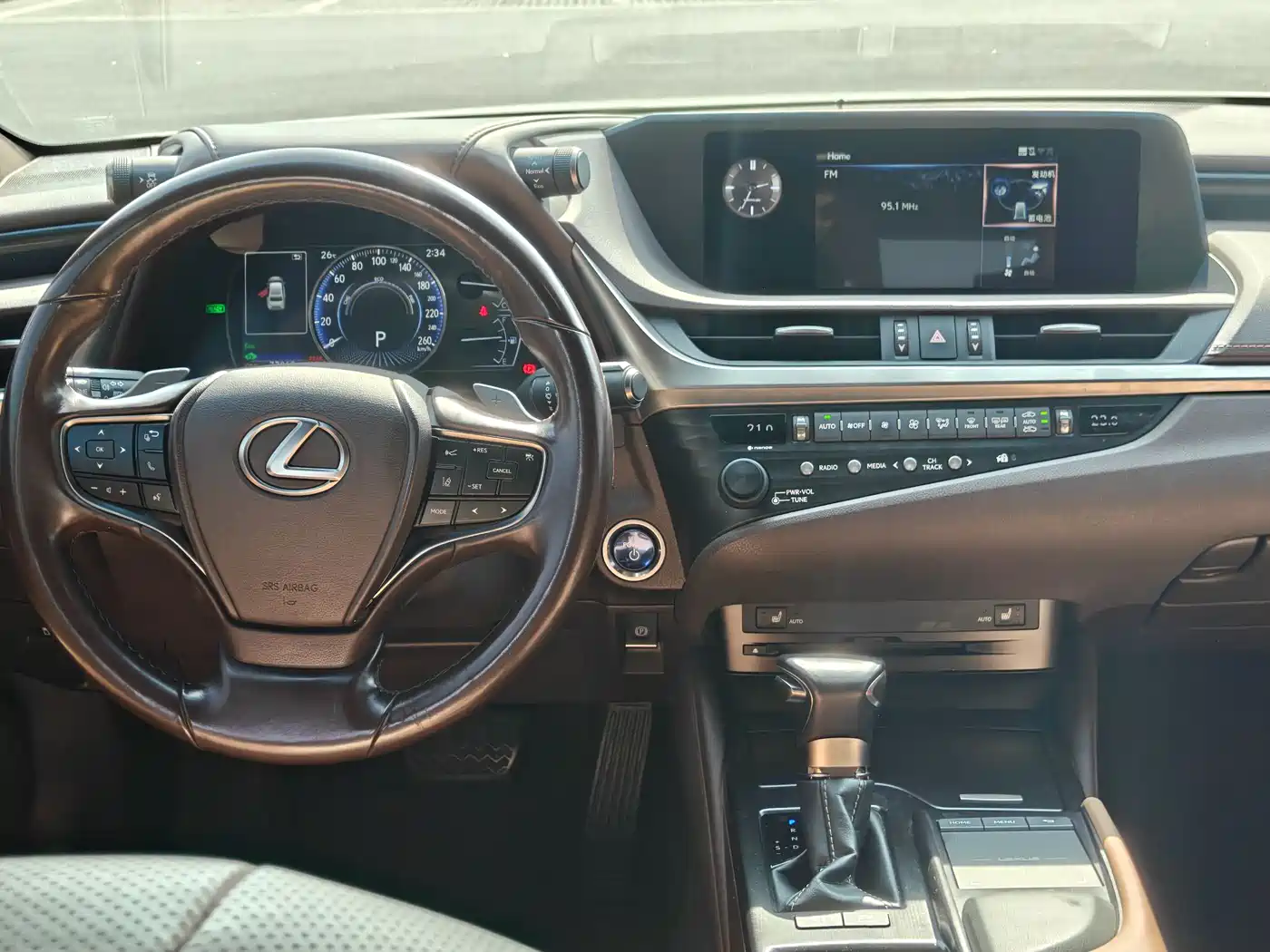 Lexus ES 2020 Model 300h Excellence Edition China V фото 6