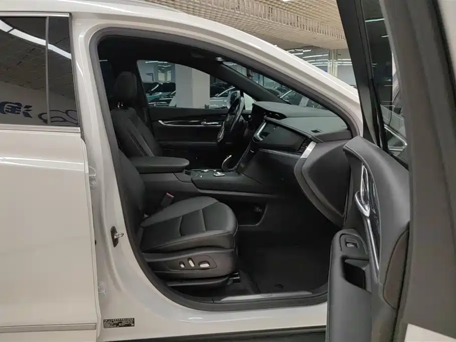 Cadillac XT5 2021 28T Luxury фото 8