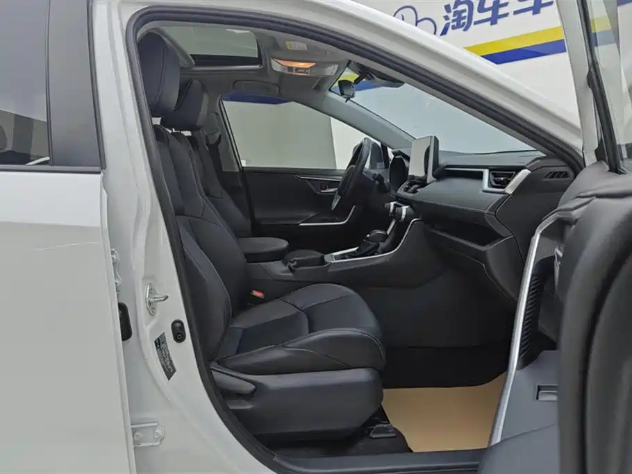 Toyota Wildlander 2022 2.0L CVT AWD Luxury Edition фото 8
