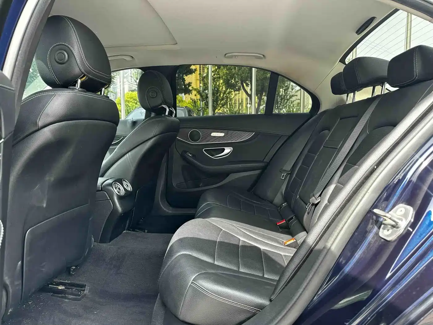 Mercedes-Benz C-Class 2016 C 180 L Sport фото 5