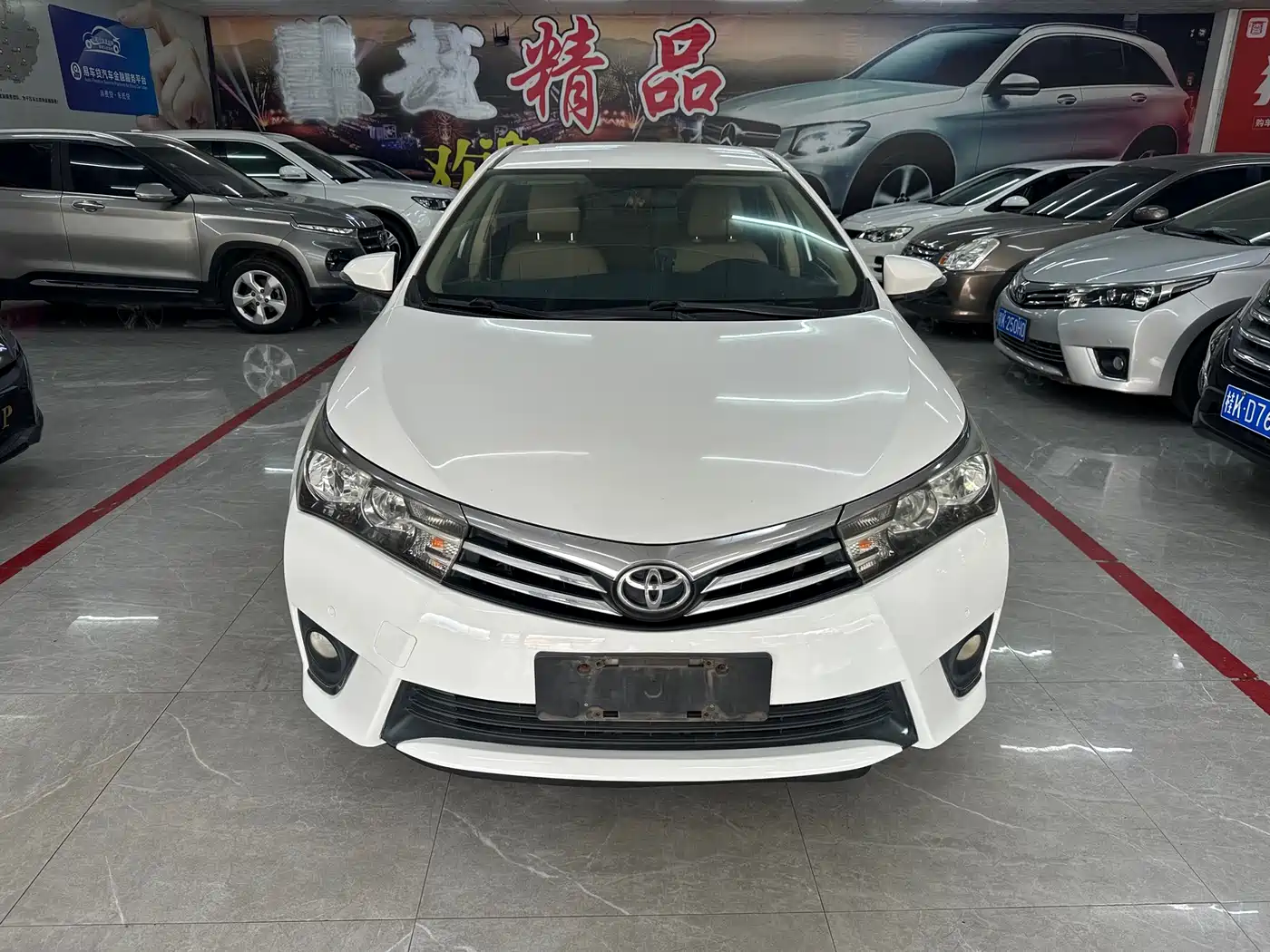 Toyota Corolla 2014 1.6L CVT GL фото 2