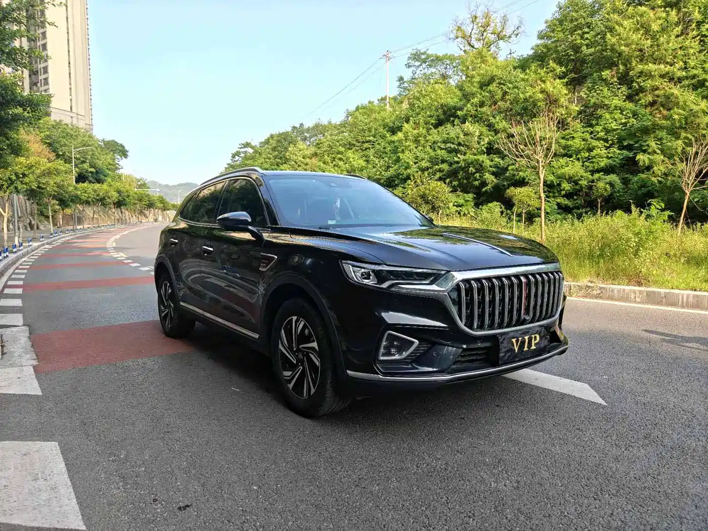 Hongqi HS5 2022 Facelift 2.0T Smart Flag Enjoyment Edition фото 3