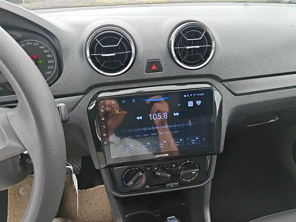 Volkswagen Jetta 2017 1.5L Automatic Fashion фото 13