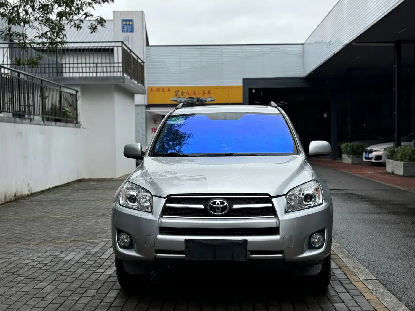 Toyota RAV4 Rongfang 2011 2.0L Automatic Classic Edition фото 2