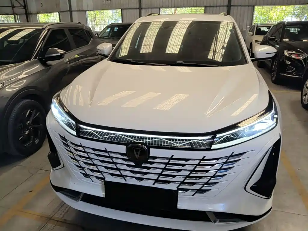 Фото 3 - Changan CS75 PLUS