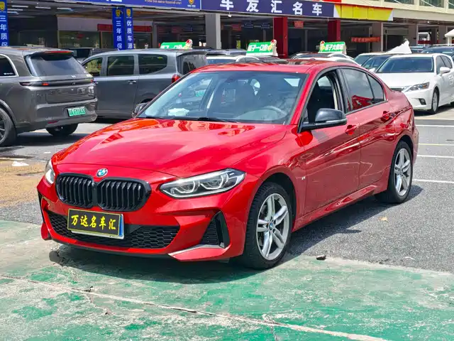 BMW 1 Series 2021